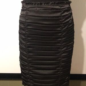 Black Knee-Length Ruched Pencil Skirt